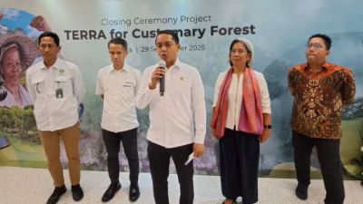 Kementerian Kehutanan Dorong Perdagangan Karbon bagi Masyarakat Hukum Adat