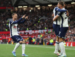 Tottenham Cukur Manchester United 3-0 di Stadion Old Trafford