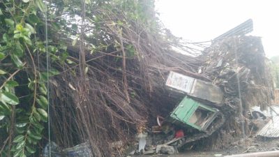Rusunawa di Mataram Rusak Diterjang Angin Kencang, BNPB Minta Warga Siapkan Tas Siaga