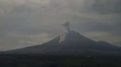 Erupsi Gunung Semeru Disertai Awan Panas 3,5 Km, Warga Diminta Waspada
